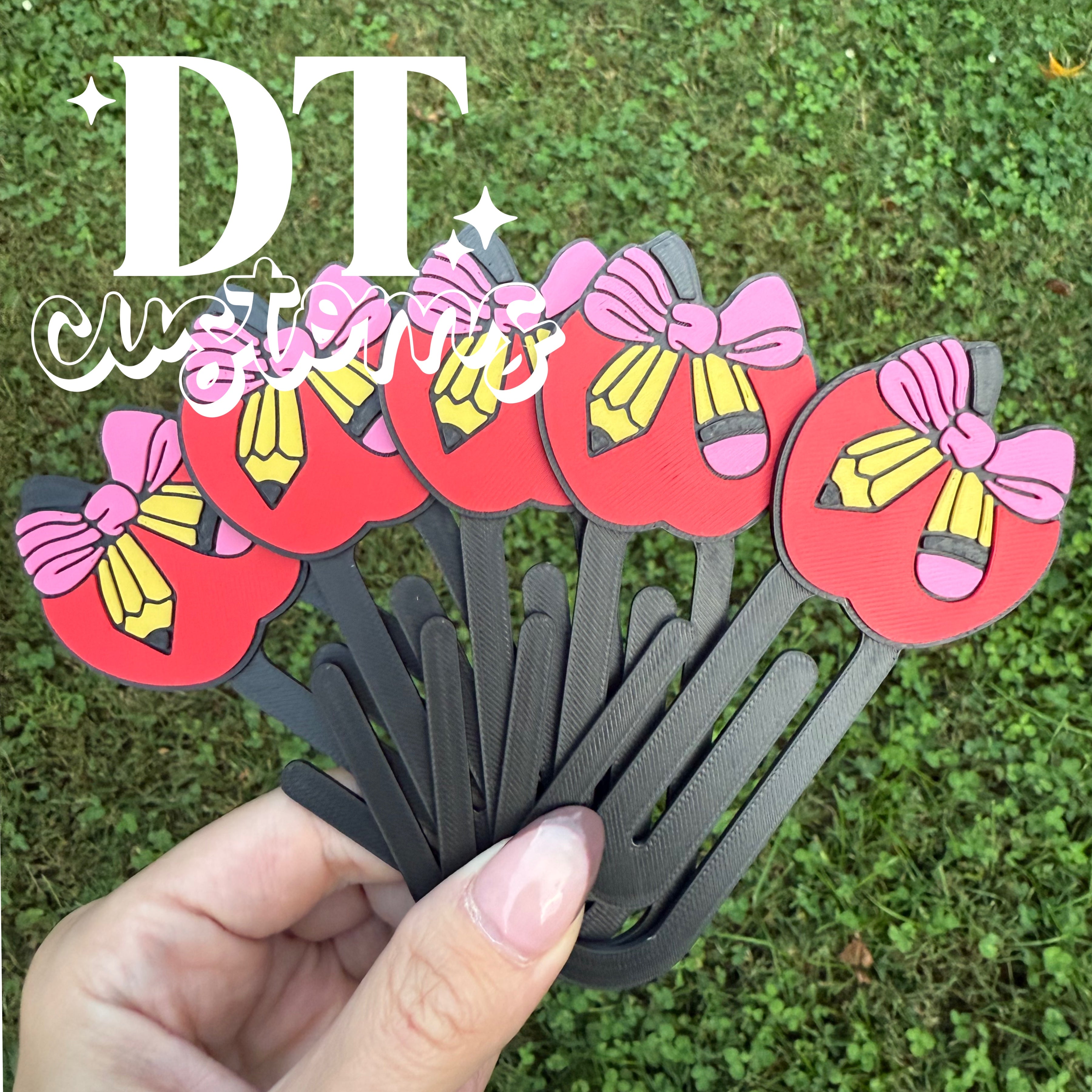 Single Apple w/ Pencil Bow 3D Jumbo Paper Clip
